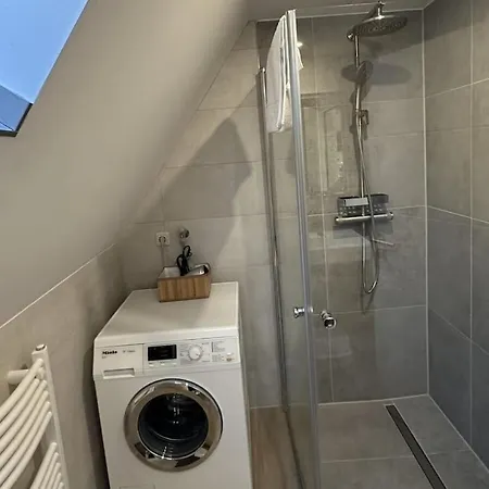 With Terrace And 2 Dom wakacyjny Dangast