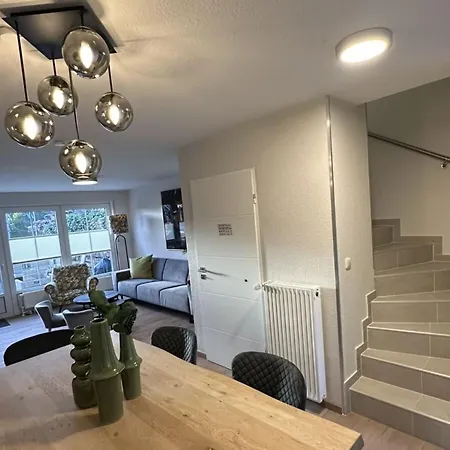 בית נופש With Terrace And 2